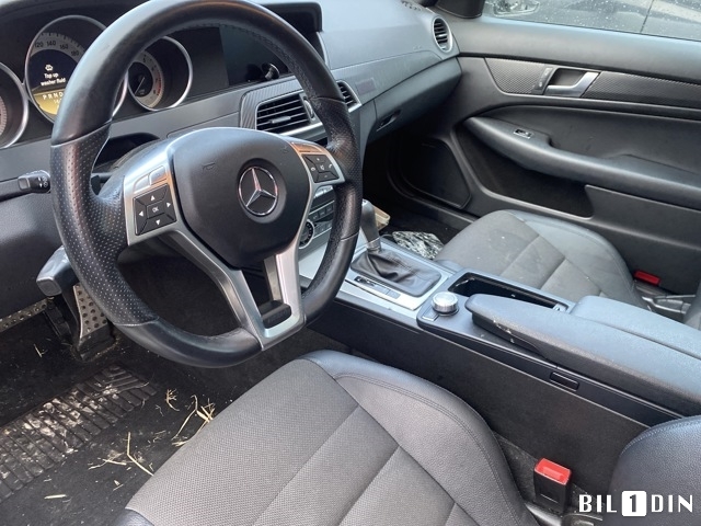 Mercedes C-Klasse 2011-2014 (Fase 2) (W204) (W204), Motorkode: M271.820, Girkassekode: