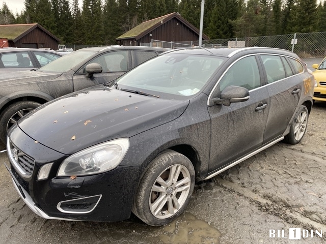 Volvo V60 2010-2013 (Type I, Fase 1) , Motorkode: D5204T2, Girkassekode: 