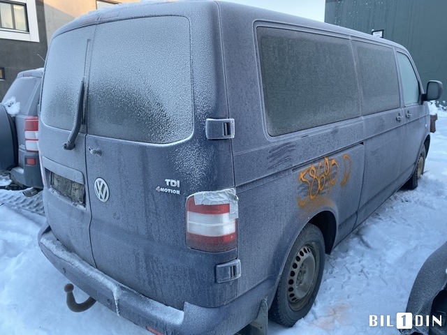 VW Transporter / Caravelle 2003-2009 (Fase 1) (T5) (T5), Motorkode: AXD;BNZ, Girkassekode: 