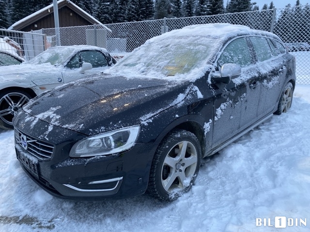 Volvo V60 2010-2013 (Type I, Fase 1) , Motorkode: D5204T2, Girkassekode: 