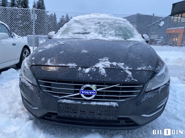 Volvo V60 2010-2013 (Type I, Fase 1) , Motorkode: D5204T2, Girkassekode: 