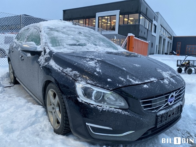 Volvo V60 2010-2013 (Type I, Fase 1) , Motorkode: D5204T2, Girkassekode: 