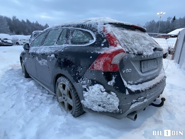 Volvo V60 2010-2013 (Type I, Fase 1) , Motorkode: D5204T2, Girkassekode: 