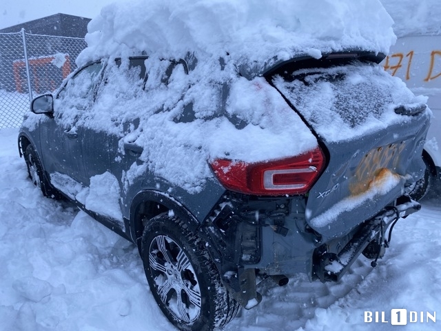 Volvo XC40 2018-2024 , Motorkode: D4204T16, Girkassekode: 