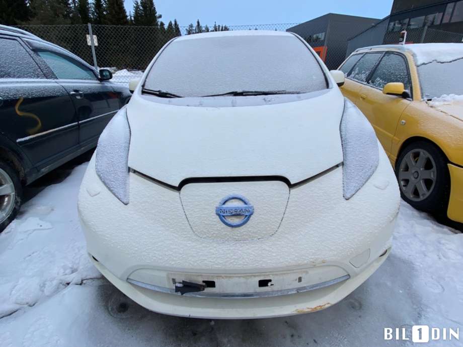 Nissan Leaf 2011-2017 (Type I) , Motorkode: EM61, Girkassekode: 