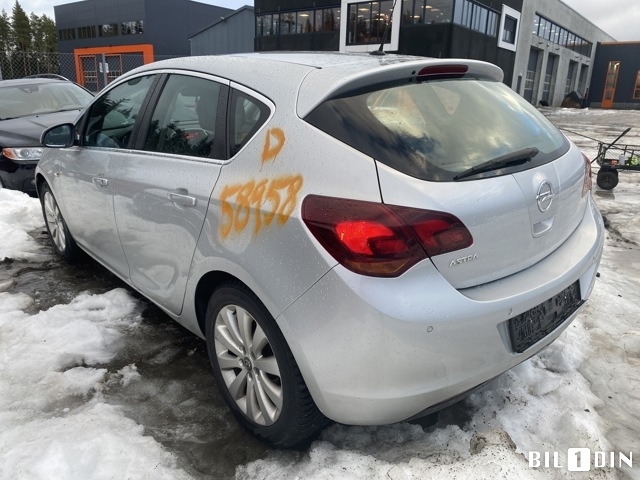 Opel Astra J 2010-2015 , Motorkode: A16XER, Girkassekode: 