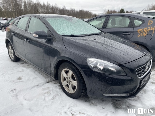 Volvo V40 2012-2019 , Motorkode: D4162T, Girkassekode: 