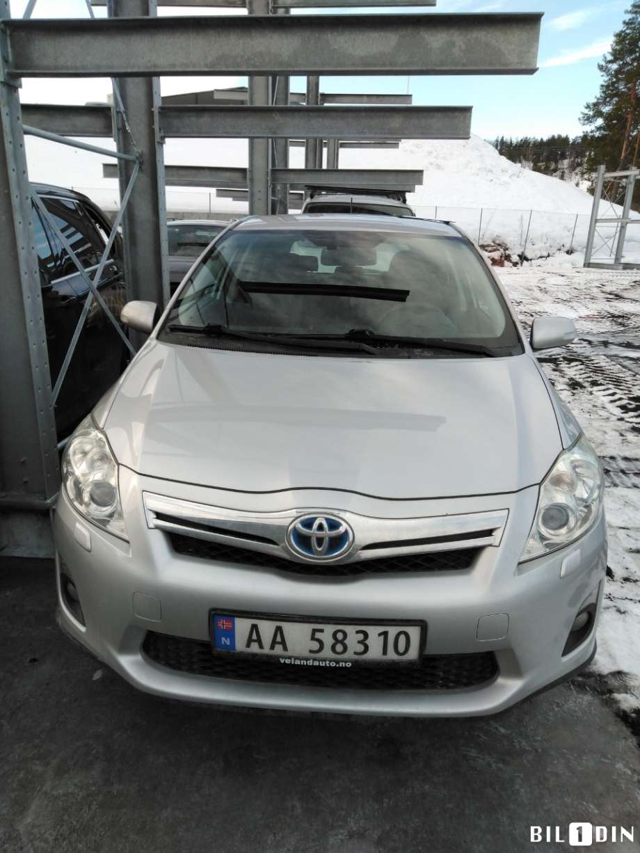 Toyota Auris 2010-2012 (Type I, Fase 2) , Motorkode: 2ZR-FXE, Girkassekode: 