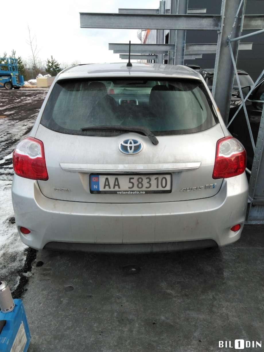 Toyota Auris 2010-2012 (Type I, Fase 2) , Motorkode: 2ZR-FXE, Girkassekode: 