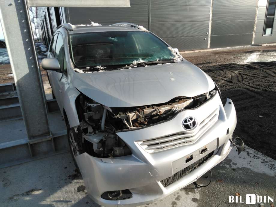 Toyota Verso 2009-2016 (Type III) , Motorkode: 1AD-FTV, Girkassekode: 