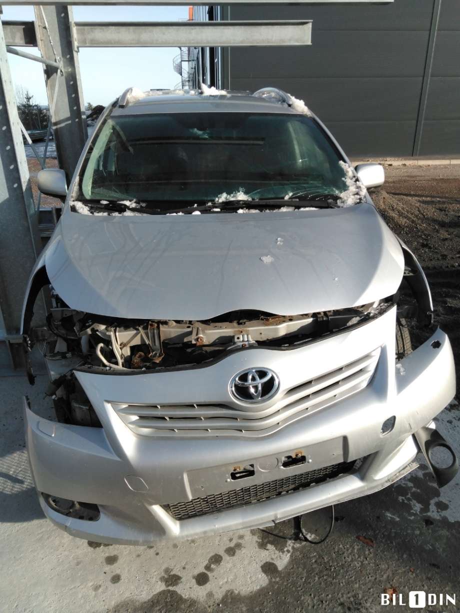 Toyota Verso 2009-2016 (Type III) , Motorkode: 1AD-FTV, Girkassekode: 