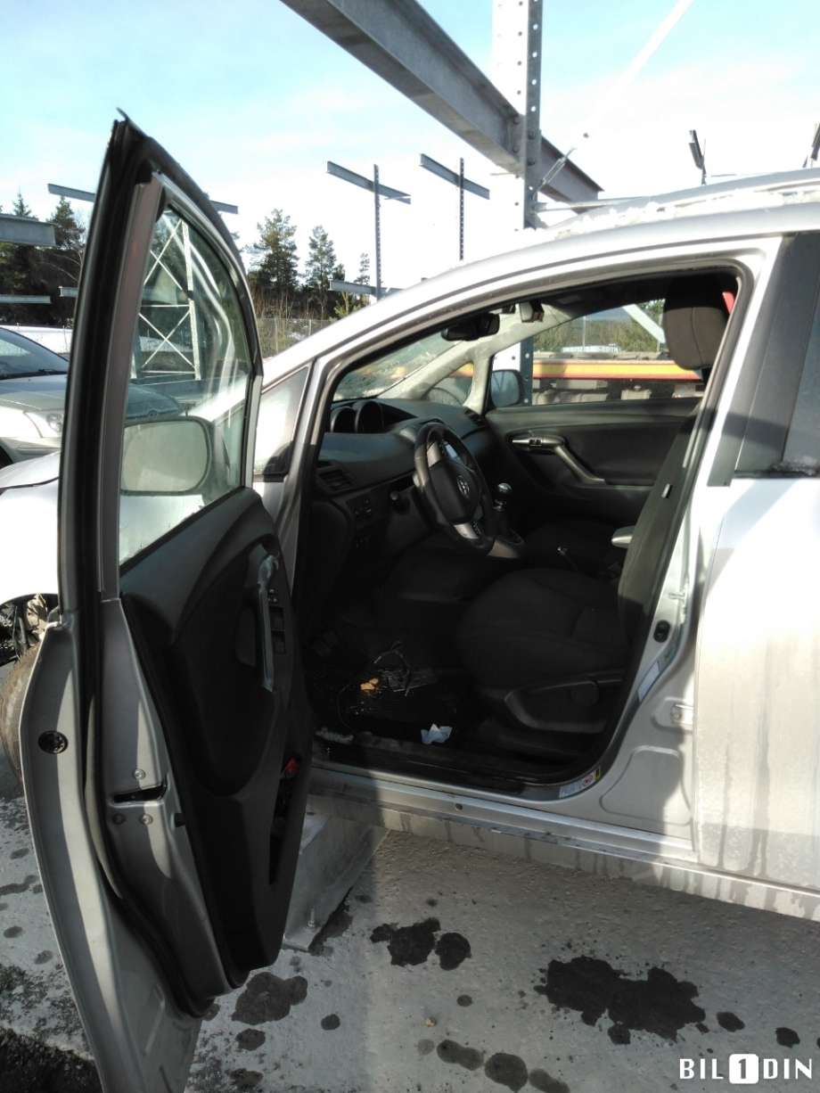 Toyota Verso 2009-2016 (Type III) , Motorkode: 1AD-FTV, Girkassekode: 