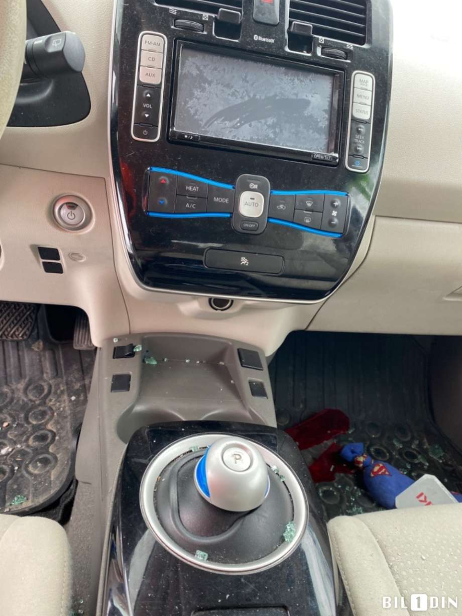 Nissan Leaf 2011-2017 (Type I) , Motorkode: EM57, Girkassekode: 