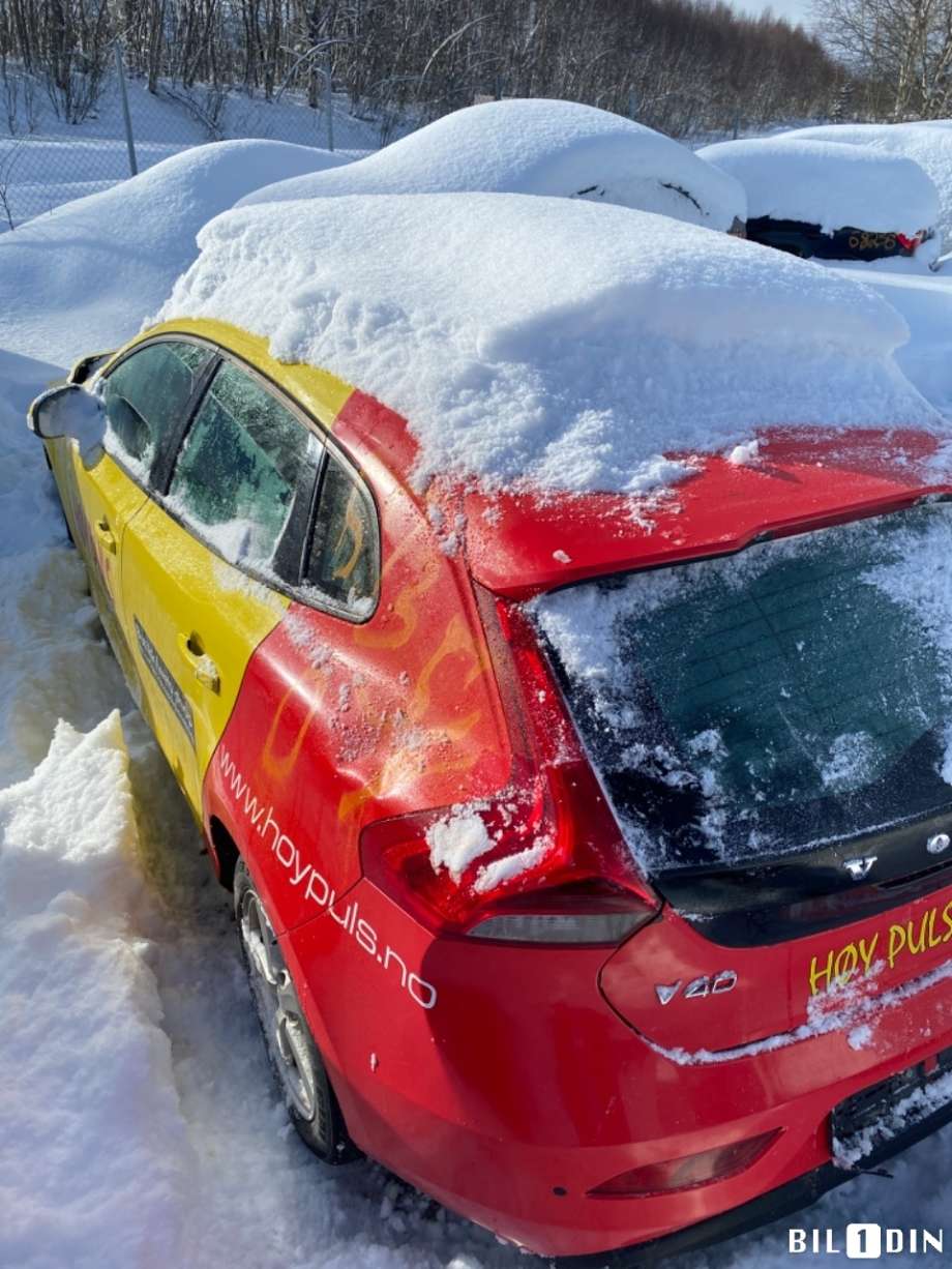 Volvo V40 2012-2019 , Motorkode: D4162T, Girkassekode: 
