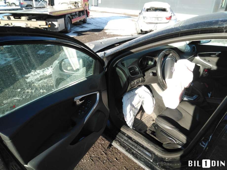 Volvo V40 2012-2019 , Motorkode: D4204T8, Girkassekode: 