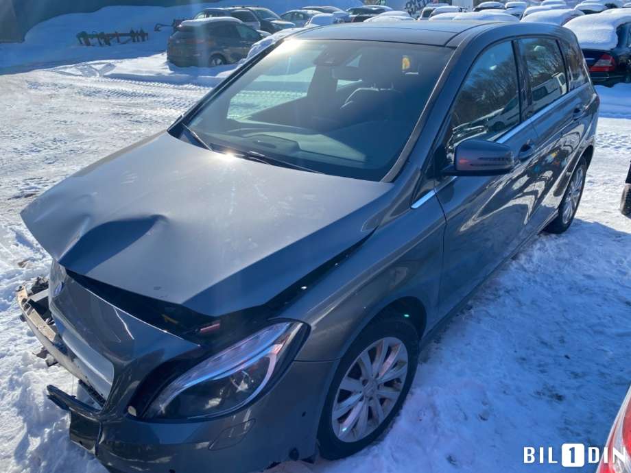 Mercedes B-Klasse 2011-2018 (W246) (W246), Motorkode: M270.910, Girkassekode: 