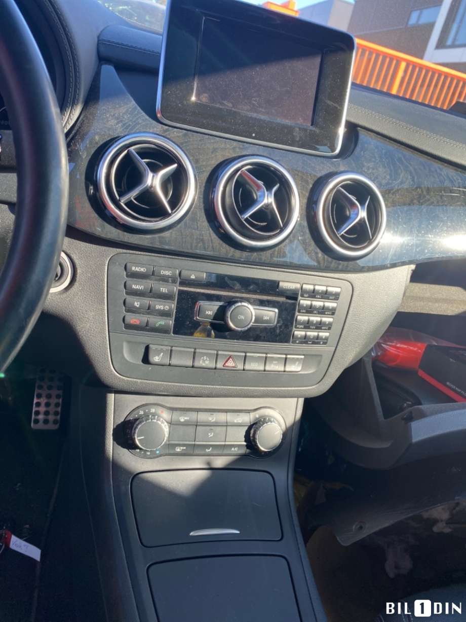 Mercedes B-Klasse 2011-2018 (W246) (W246), Motorkode: M270.910, Girkassekode: 