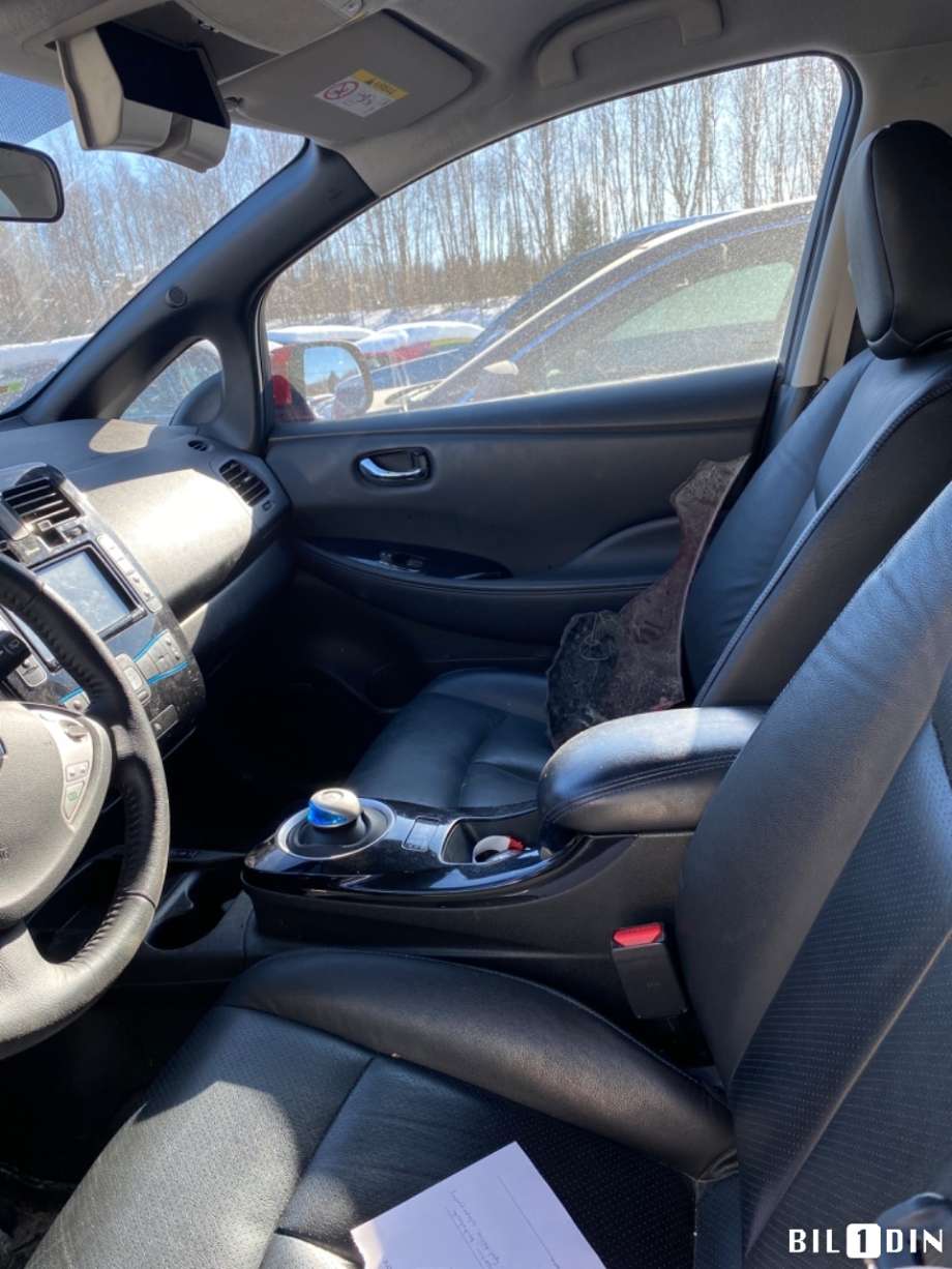 Nissan Leaf 2011-2017 (Type I) , Motorkode: EM57, Girkassekode: