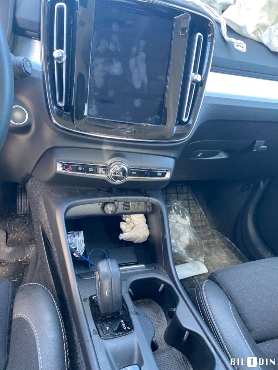 Volvo XC40 2018-2024 , Motorkode: D4204T16, Girkassekode: 