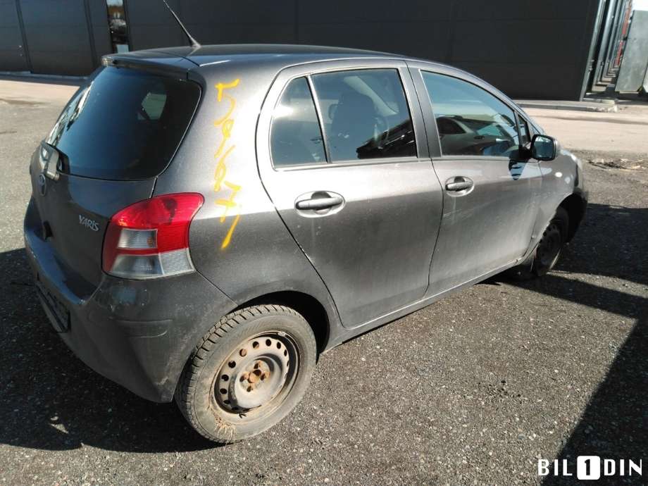 Toyota Yaris 2009-2011 (Type II, Fase 2) , Motorkode: 1NR-FE, Girkassekode: