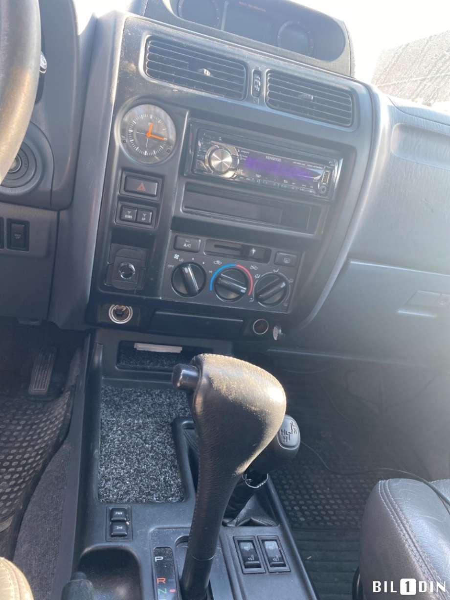 Toyota Land Cruiser 100 1998-2007 , Motorkode: 1KZ-TE, Girkassekode: 