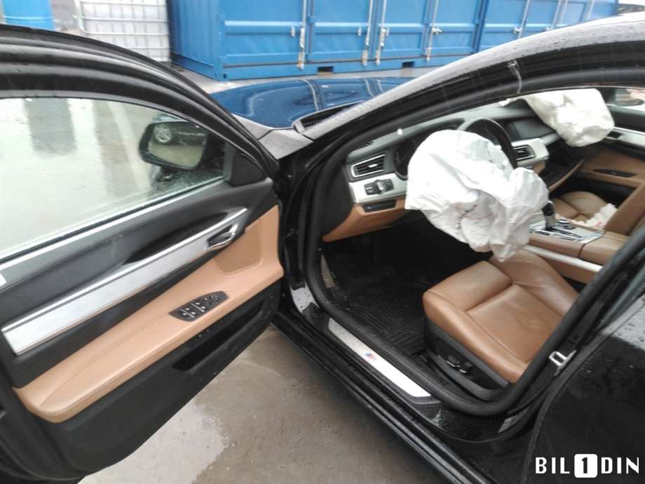 BMW 7-Serie 2009-2015 (F01/F02/F03/F04) (F01/F02/F03/F04), Motorkode: N57-D30B, Girkassekode: 