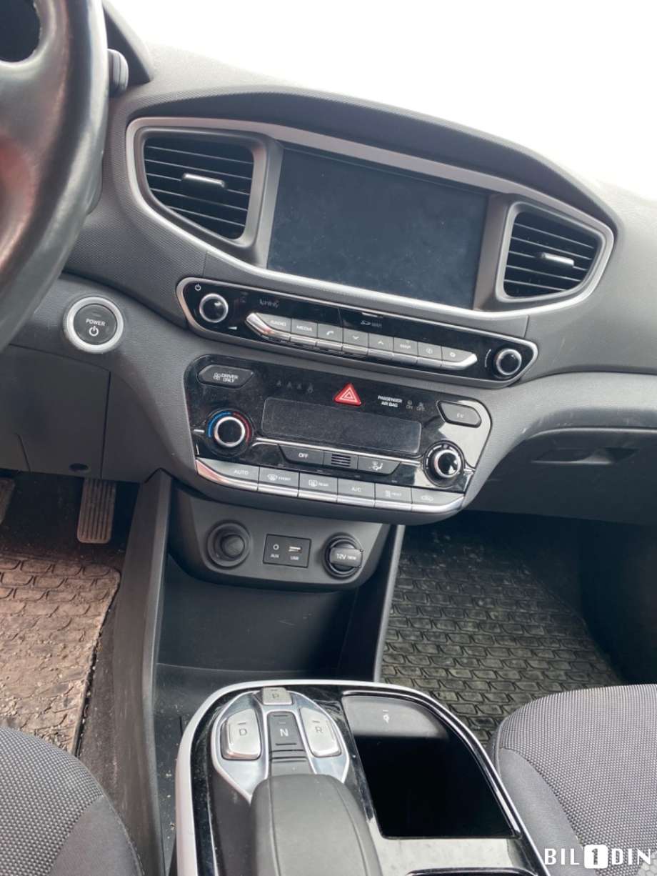 Hyundai Ioniq Electric 2016-2019 (Fase 1) , Motorkode: EM09, Girkassekode: 