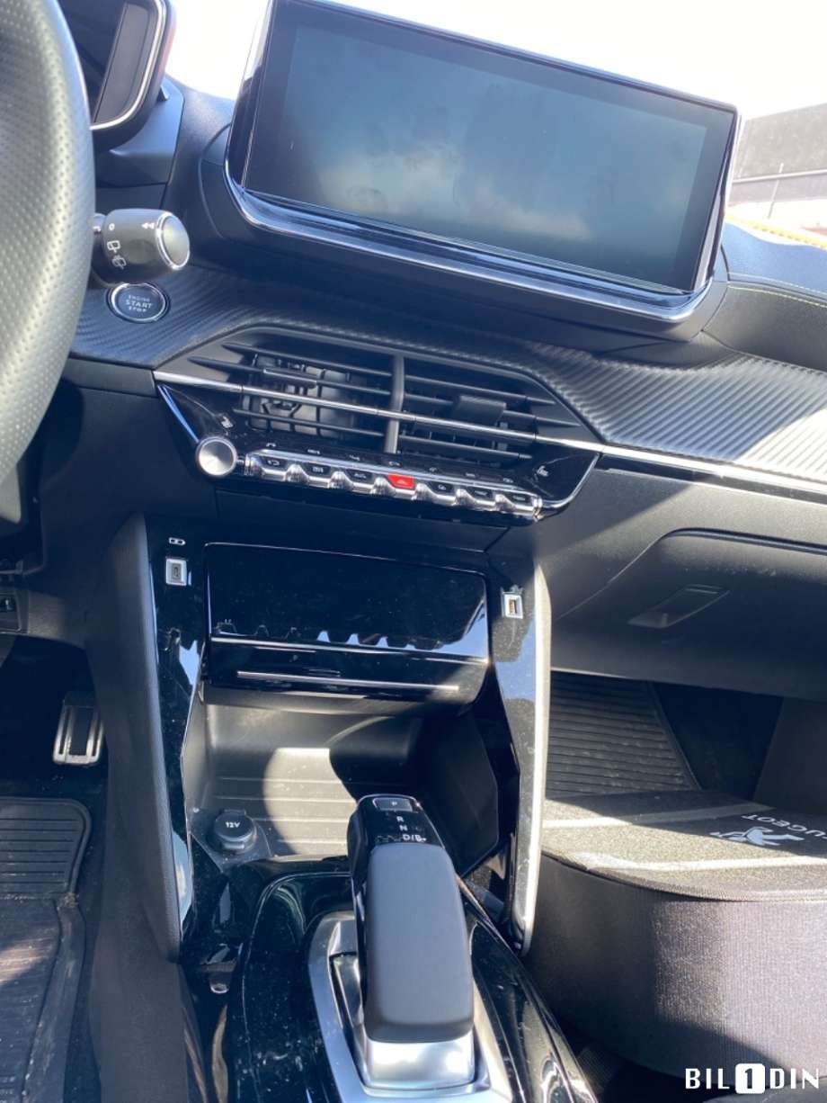 Peugeot 208 2019-->> (Type II) , Motorkode: ZKX, Girkassekode: