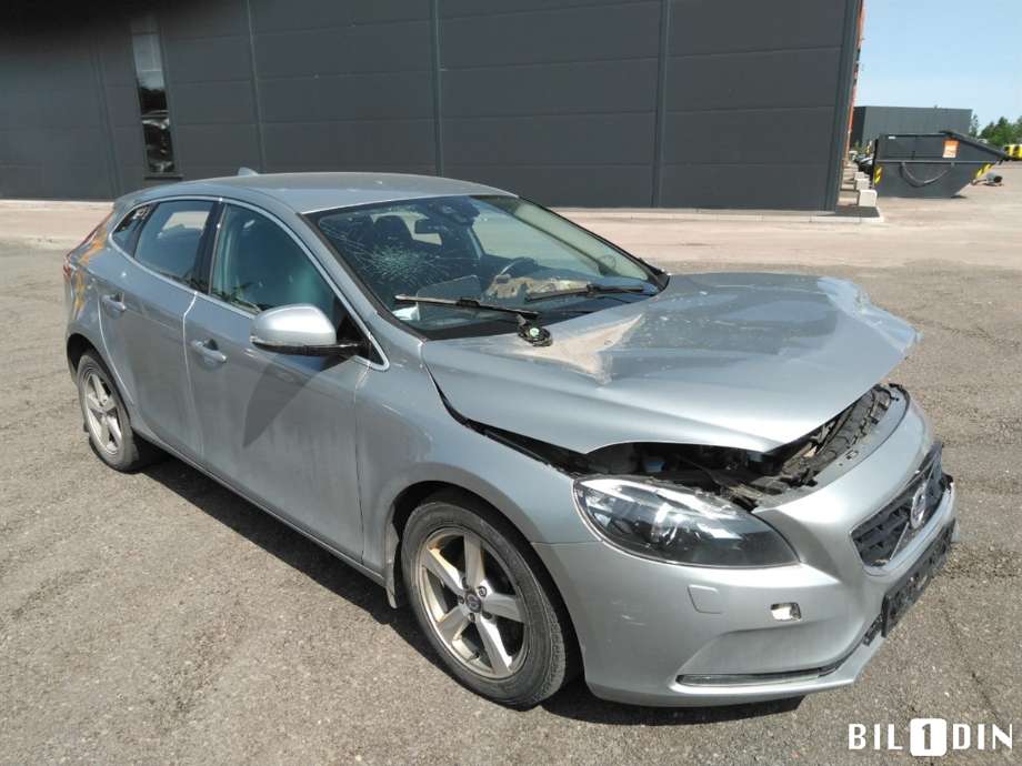 Volvo V40 2012-2019 , Motorkode: D4162T, Girkassekode: