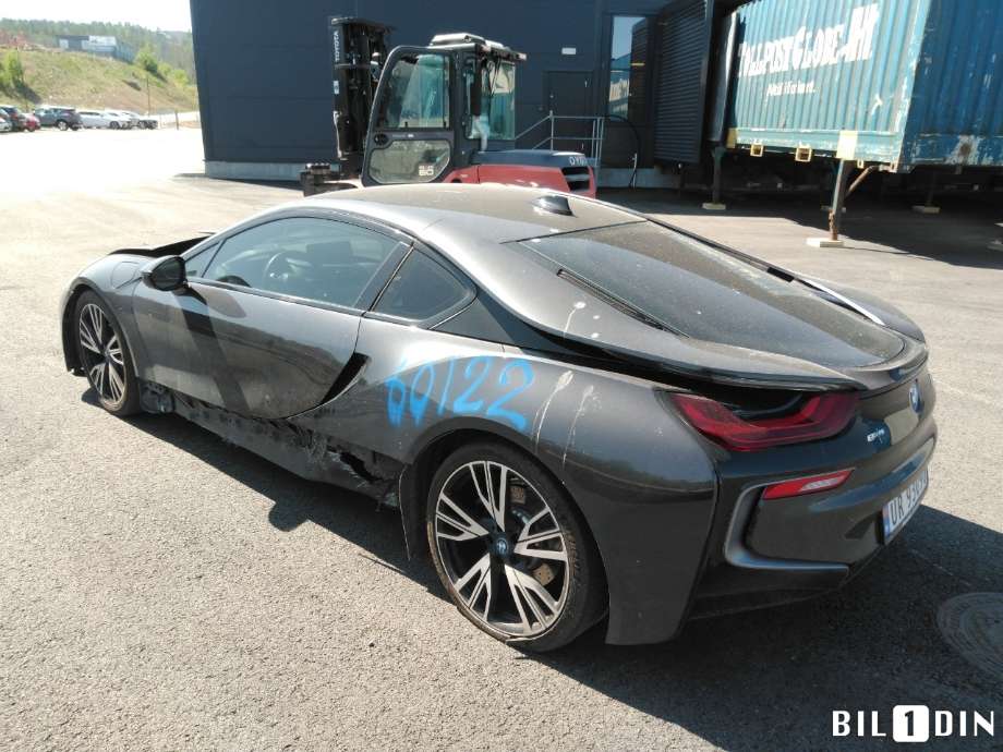 BMW i8 2014-->> , Motorkode: B38-K15A, Girkassekode: 