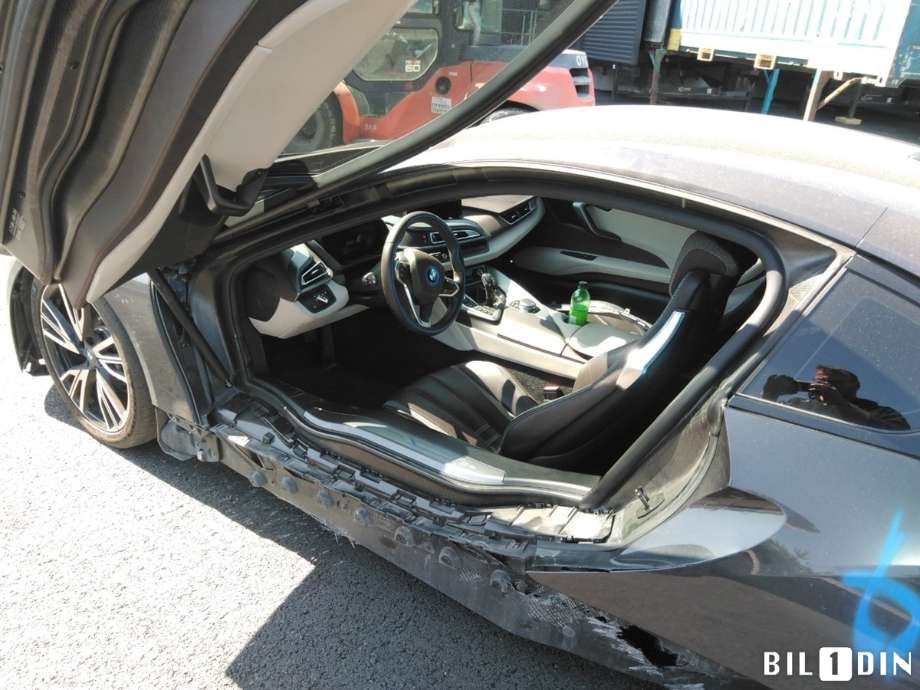 BMW i8 2014-->> , Motorkode: B38-K15A, Girkassekode: 