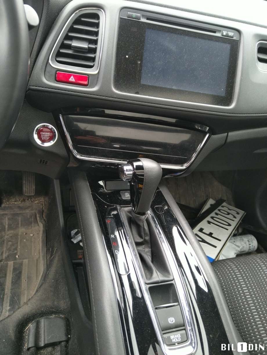 Honda HR-V 2015-2021 (Type II) , Motorkode: L15BA, Girkassekode: