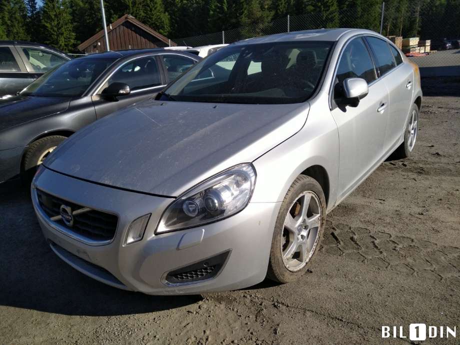 Volvo S60 2010-2014 (Type II, Fase 1) , Motorkode: D5204T2, Girkassekode: 