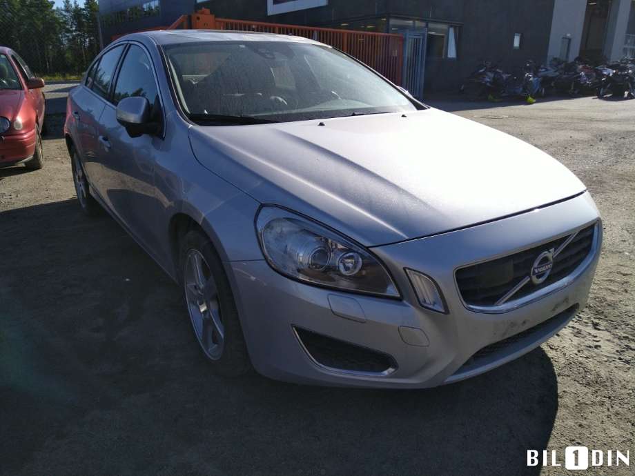 Volvo S60 2010-2014 (Type II, Fase 1) , Motorkode: D5204T2, Girkassekode: 