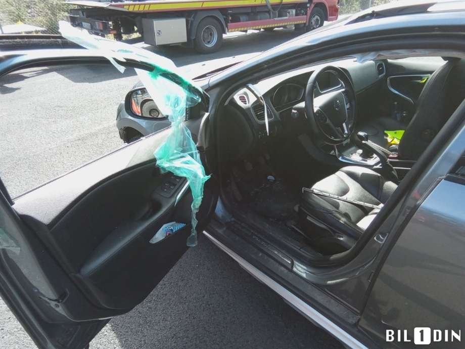 Volvo V40 2012-2019 , Motorkode: D4204T8, Girkassekode: 