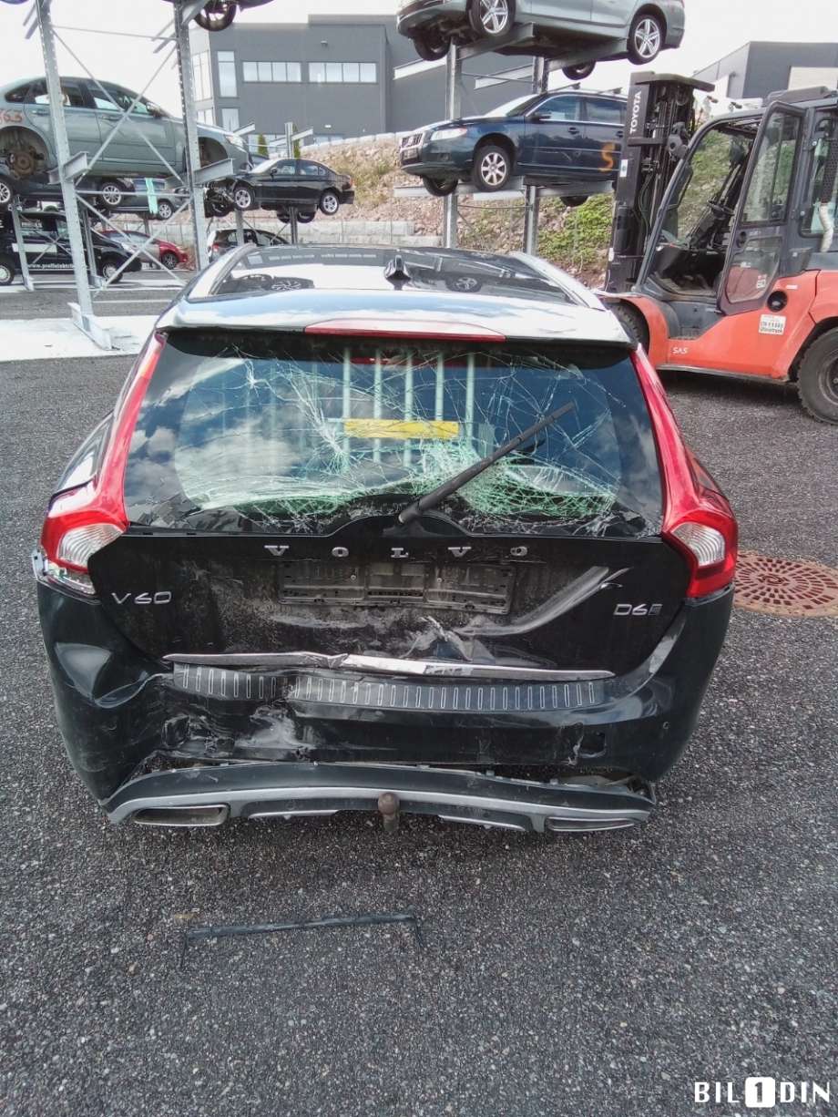 Volvo V60/V60 CC 2013-2018 (Type I, Fase 2) , Motorkode: D5244T20, Girkassekode: 