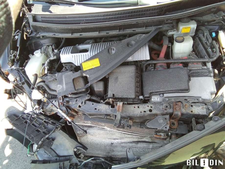 Toyota Prius +7 2012-2020 (Type III) (stasjonsvogn) (stasjonsvogn), Motorkode: 2ZR-FXE, Girkassekode: