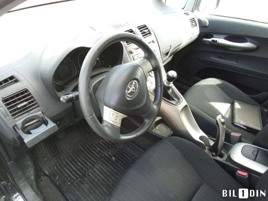 Toyota Auris 2007-2010 (Type I, Fase 1) , Motorkode: 1NR-FE, Girkassekode: 