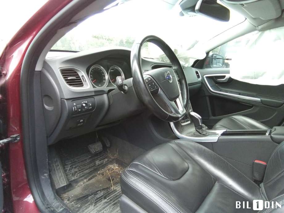 Volvo V60 2010-2013 (Type I, Fase 1) , Motorkode: D4162T, Girkassekode: 