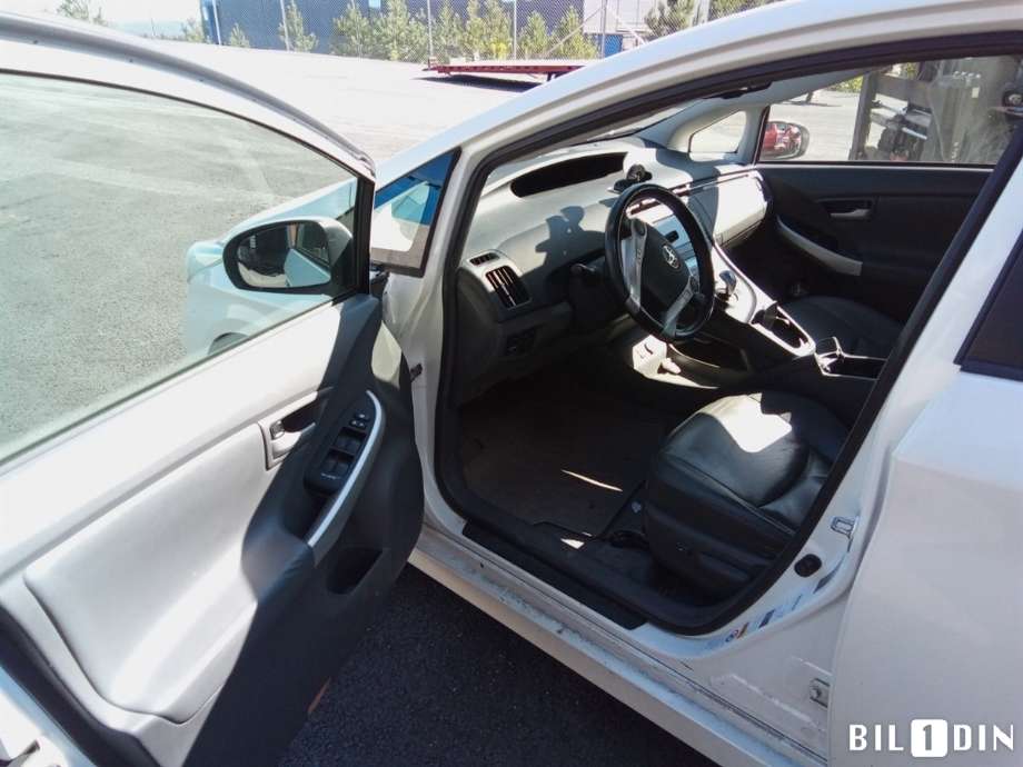 Toyota Prius 2009-2016 (Type III) (COMBI) (COMBI), Motorkode: 2ZR-FXE, Girkassekode: