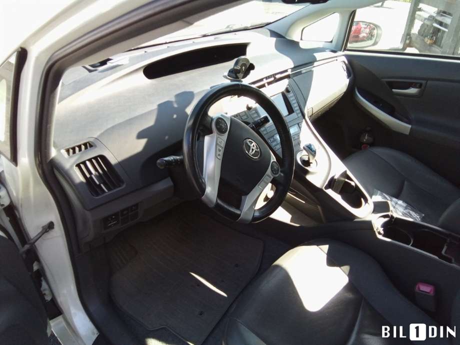 Toyota Prius 2009-2016 (Type III) (COMBI) (COMBI), Motorkode: 2ZR-FXE, Girkassekode: