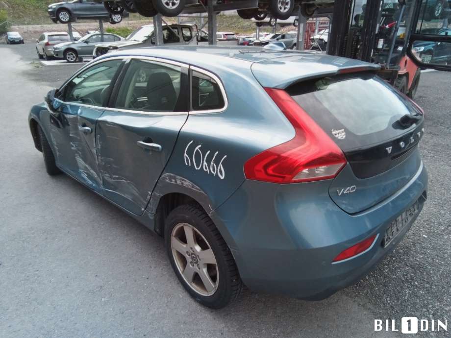 Volvo V40 2012-2019 , Motorkode: D4162T, Girkassekode: 