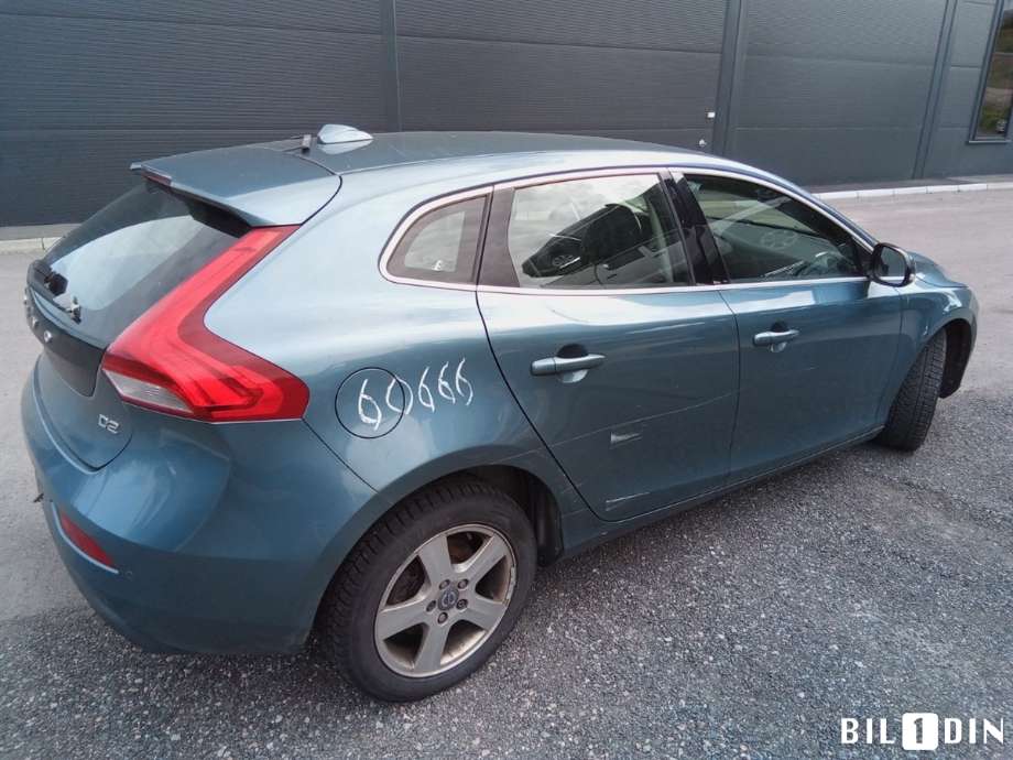 Volvo V40 2012-2019 , Motorkode: D4162T, Girkassekode: 
