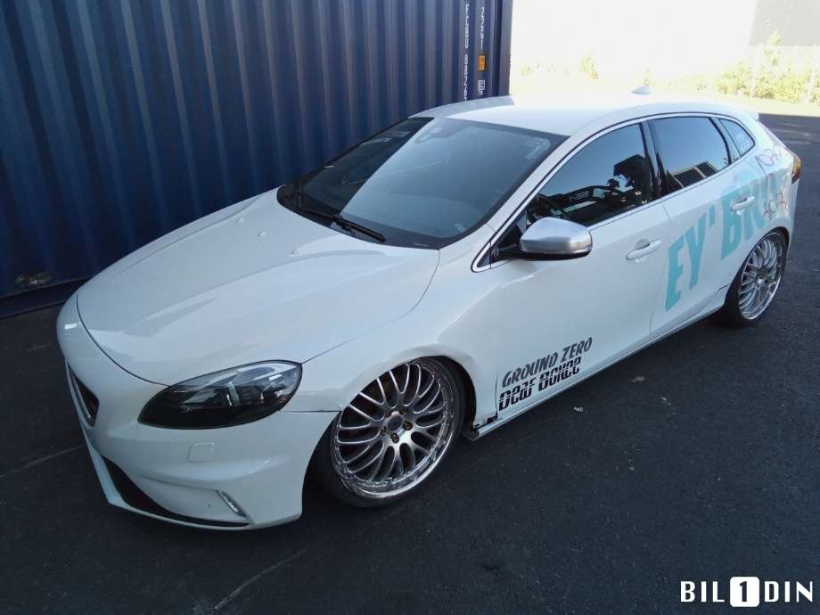 Volvo V40 2012-2019 , Motorkode: D4162T, Girkassekode: 