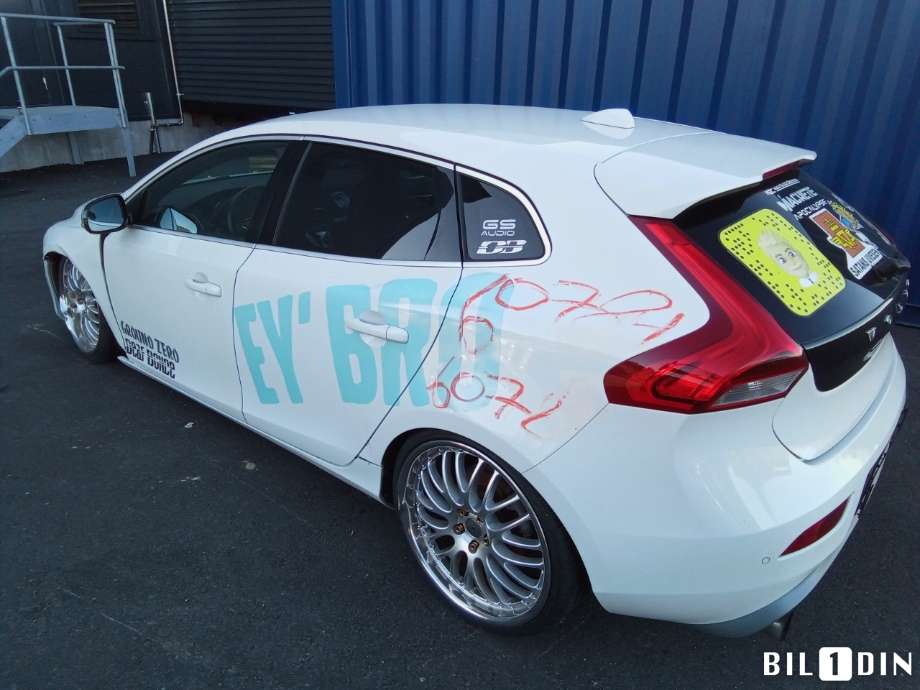 Volvo V40 2012-2019 , Motorkode: D4162T, Girkassekode: 