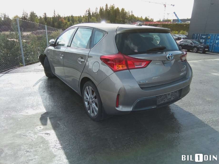 Toyota Auris 2013-2015 (Type II, Fase 1) , Motorkode: 2ZR-FXE, Girkassekode: 
