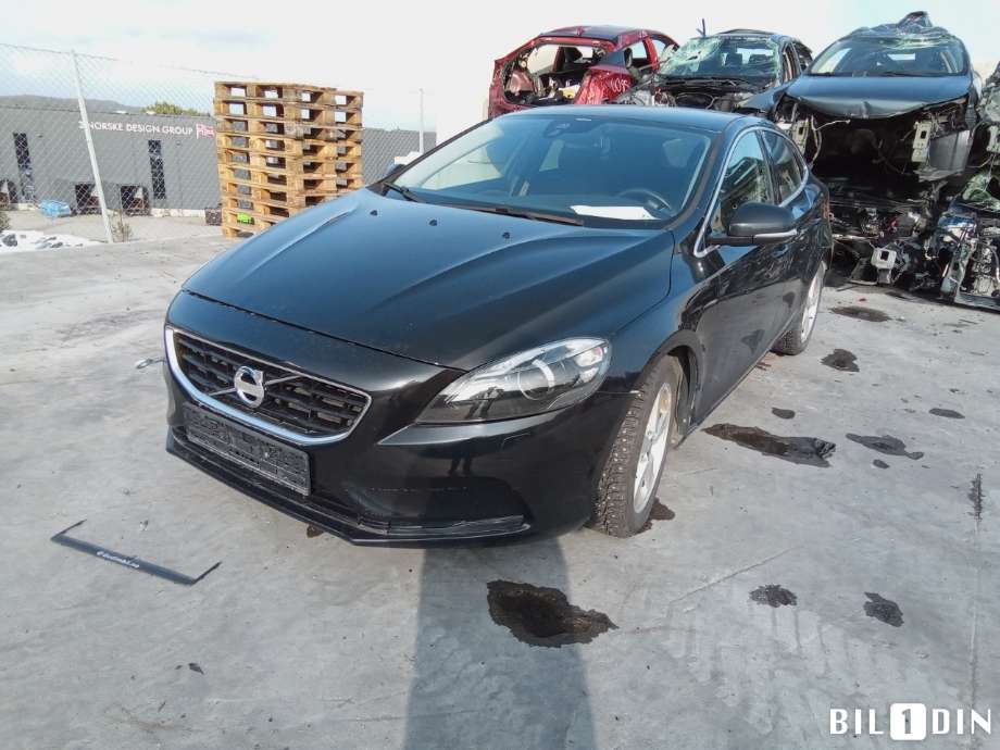 Volvo V40 2012-2019 , Motorkode: D4162T, Girkassekode: