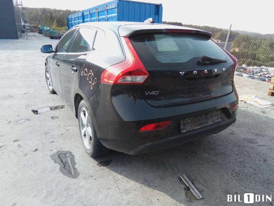 Volvo V40 2012-2019 , Motorkode: D4162T, Girkassekode: