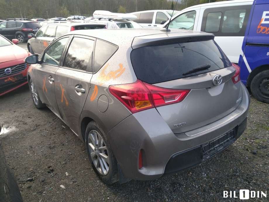Toyota Auris 2013-2015 (Type II, Fase 1) , Motorkode: 1NR-FE, Girkassekode: 