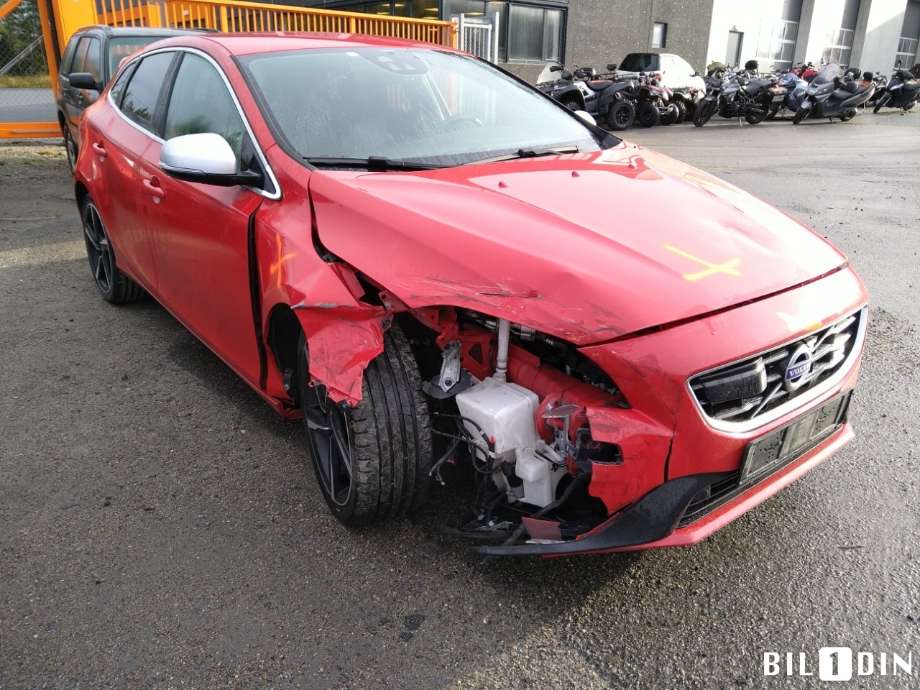 Volvo V40 2012-2019 , Motorkode: B4164T3, Girkassekode: